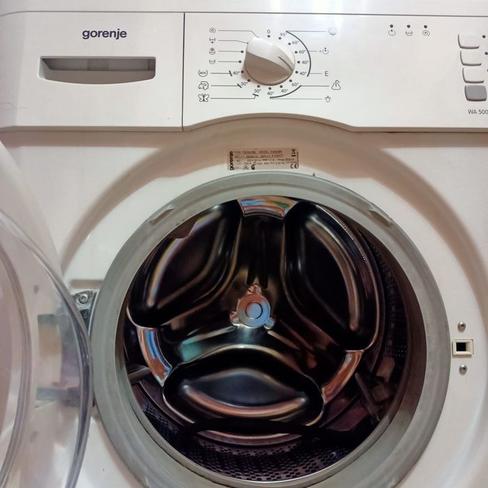 Продам стиральную машинку.