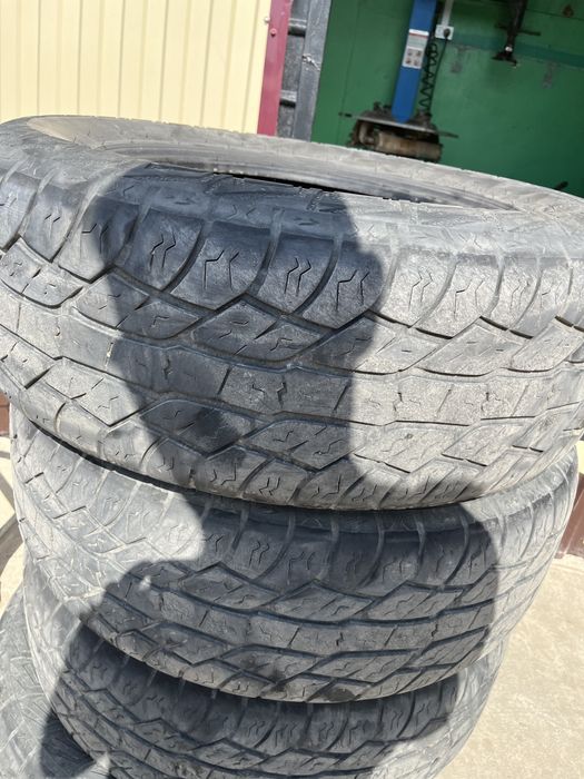 Покрышка для hilux prado
