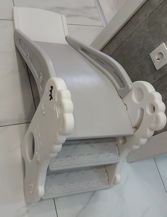 Пластмасова пързалка за вкъщи