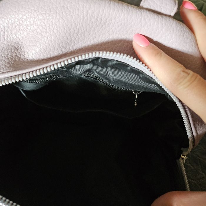 Дамска раница с много джоб