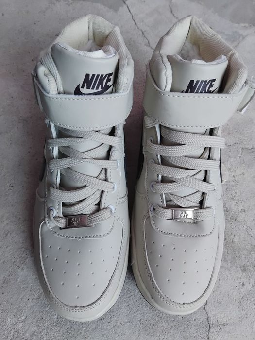 Кроссовки Nike Air женские с мехом