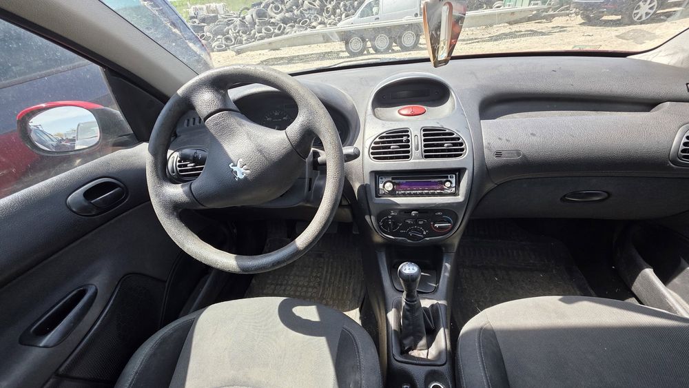 Dezmembrez Peugeot 206 [Fabr 1998-2009]