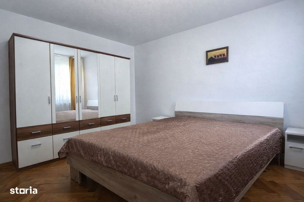 Apartament cu 3 camere in zona Semicentral ( Bodor Péter)