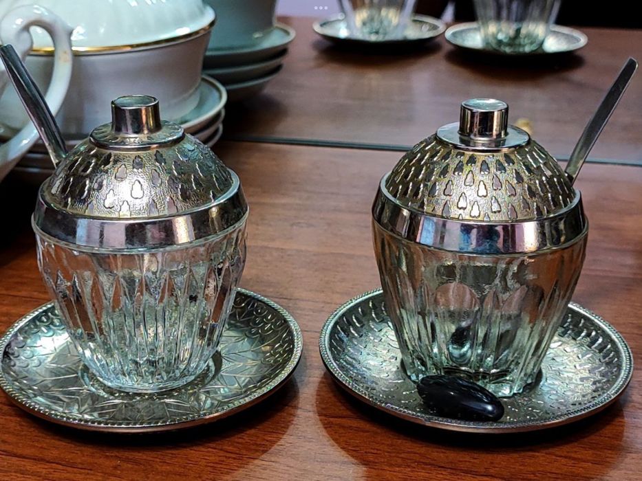 Продам сахарницы и конфетницы