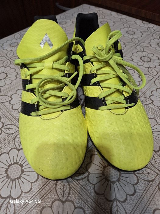 Футболни бутонки  UK 71/2  41 номер