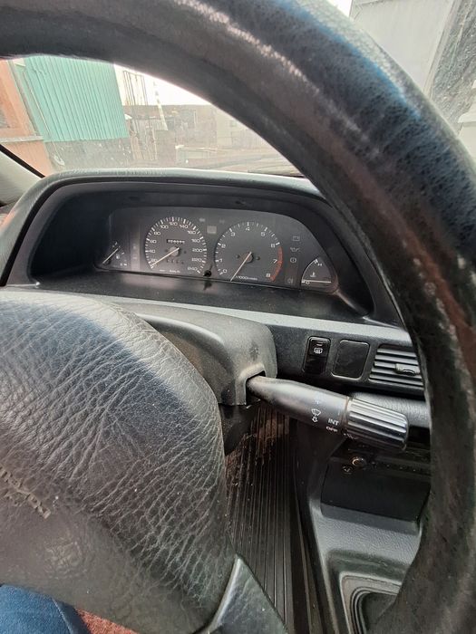 Продам мазду 323