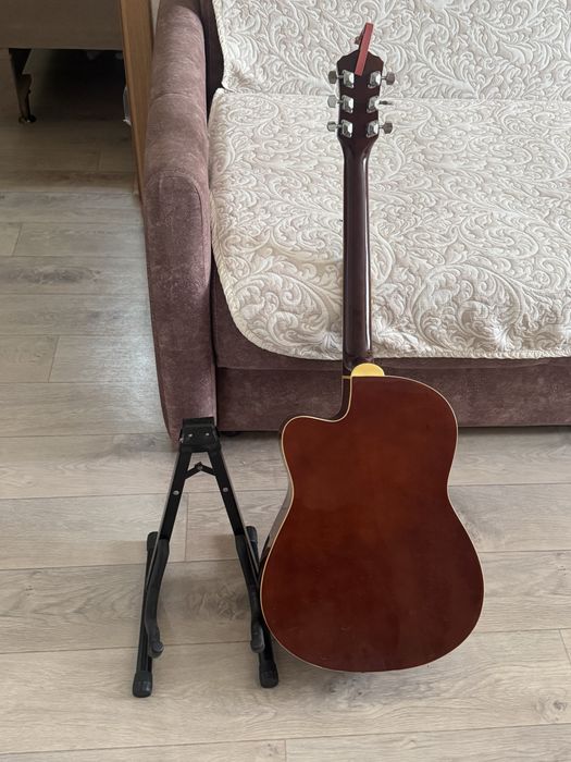 Продается Гитара HT39CN