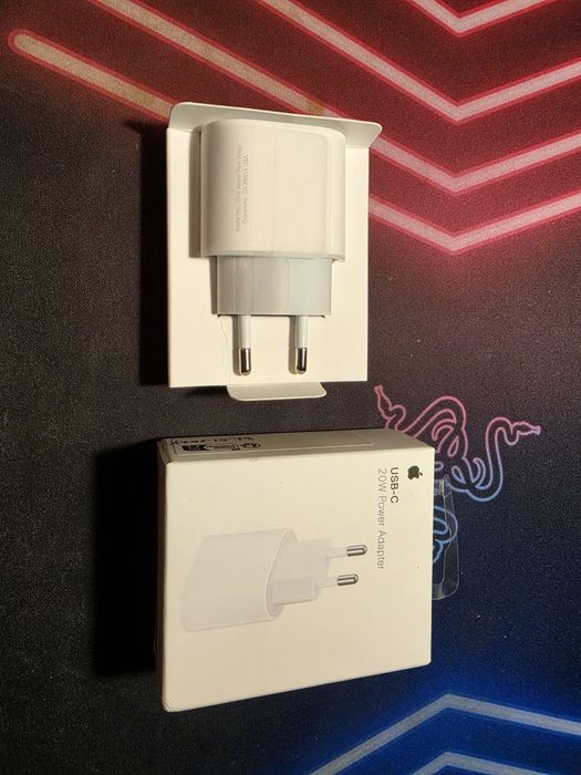 Зарядка iPhone 20w