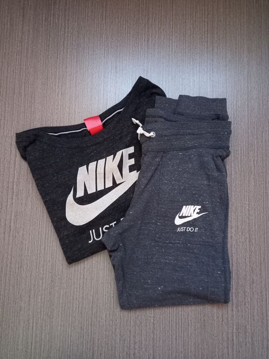 Дамски комплект Nike