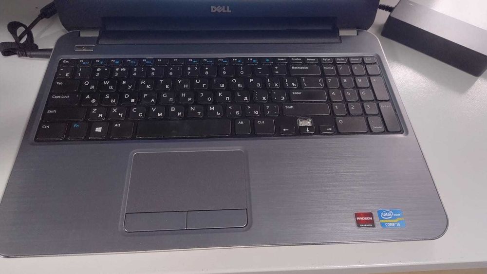 ноутбук Dell 5521