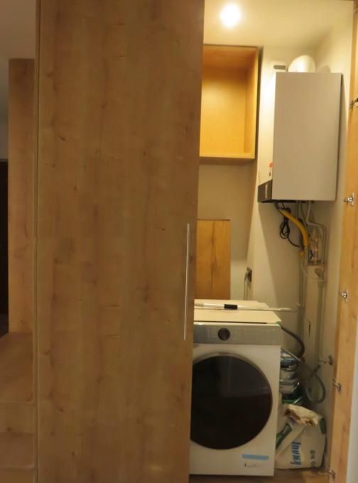 Дава се под наем Тристаен апартамент в София, Кръстова вада - 116 кв.м за 1500 € - Снимка #7