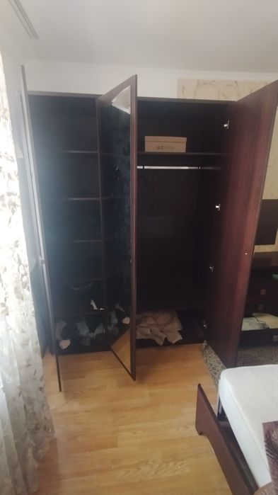Продам Шкаф купе.