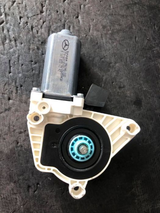 motoras geam stanga fata mercedes b-class w245