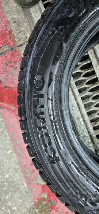 Продам 2 шины диаметр 16