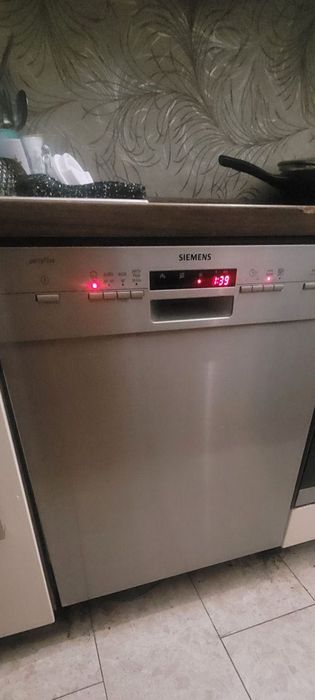 Отдaм дapoм посудомойку