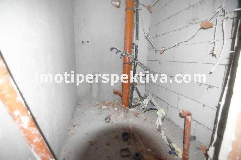 Продава се Тристаен апартамент в Пловдив, Кючук Париж - 106 кв.м за 1280 €/кв.м - Снимка #6