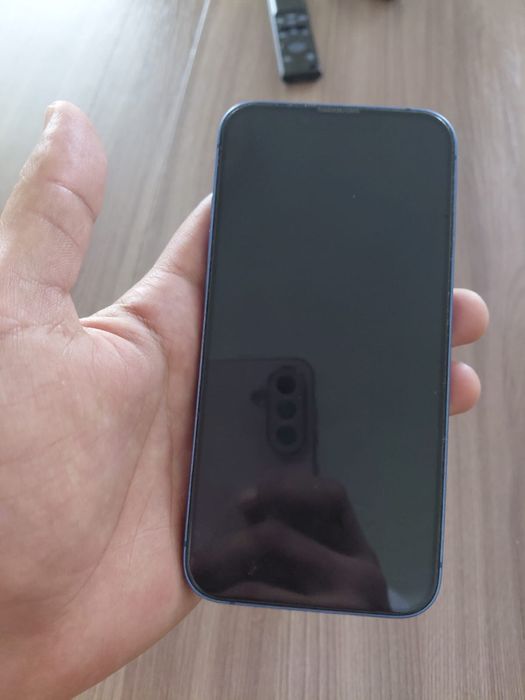 Продам айфон 13, в отличном состоянии