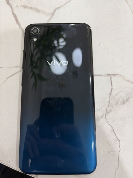 Продам телефон ViVO 1820