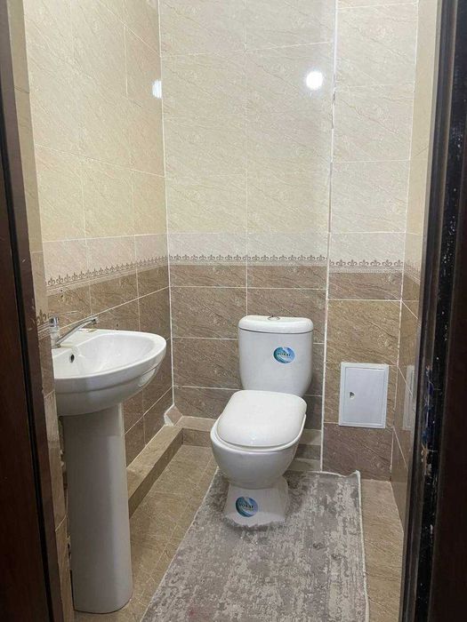 Ёшлар маркази олдида 2/5/5 квартира сотилади.