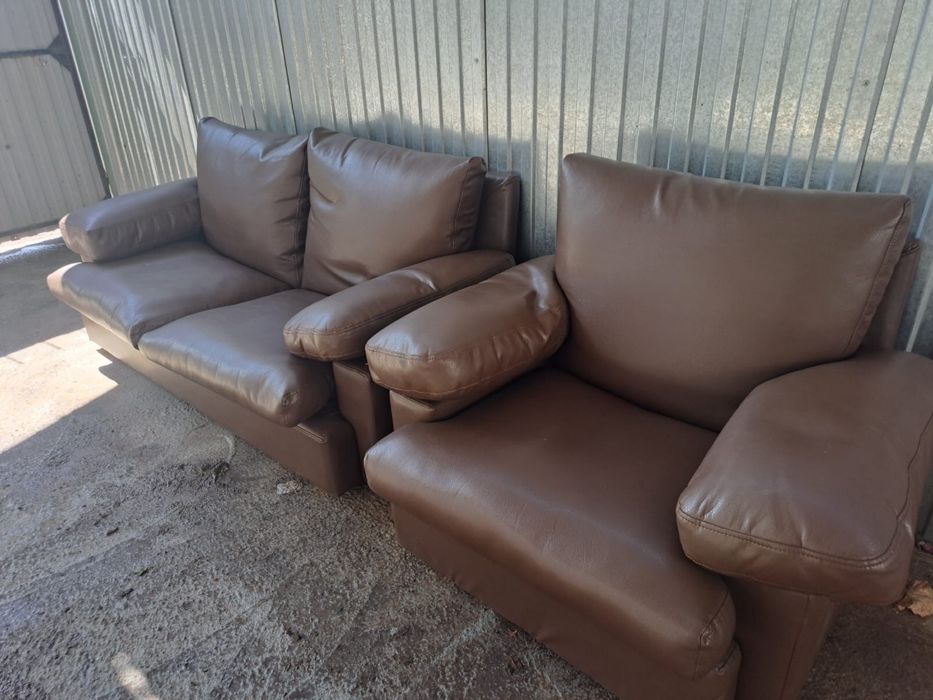 Продам диван и кресло