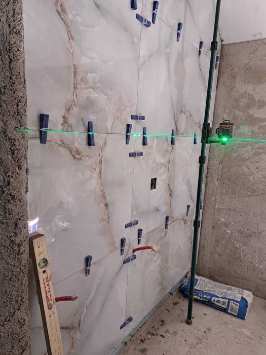 Execut lucrari de amenajari interioare si exterioare