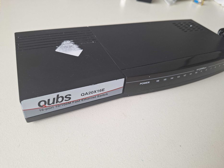 Qubs QA20X16E 16-Port 10/100 Mbps Fast Ethernet Switch