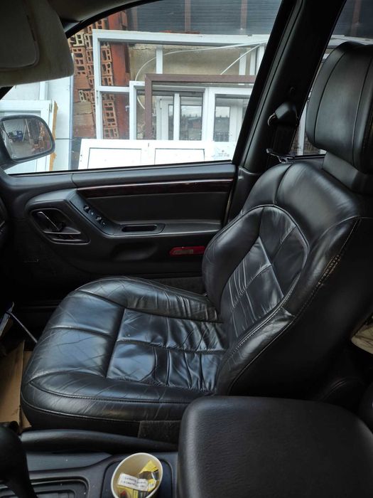 Продавам jeep grand cherokee 4.7 и 4.7  на части.