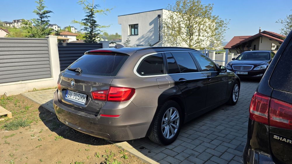 BMW  520D  F11 .