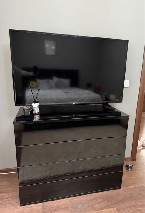 Vand comoda tv + 2 noptiere