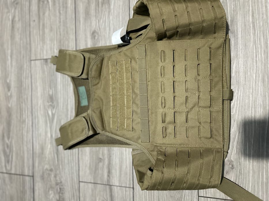 Тактическа жилетка Mil-tec Carrier laser cut