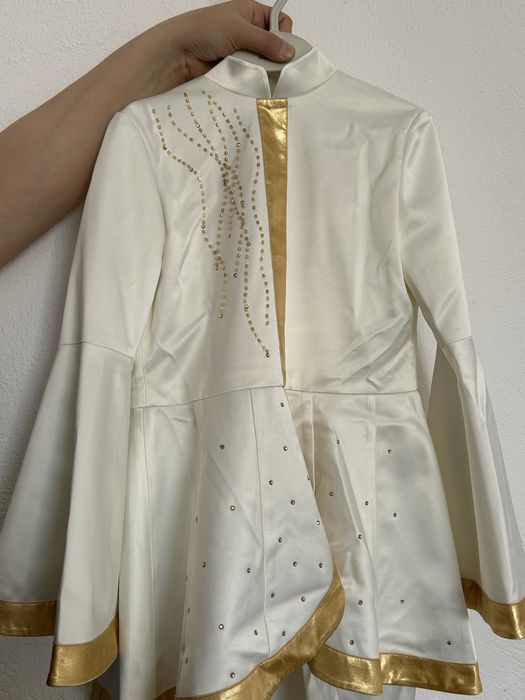 Нарядный детский костюм