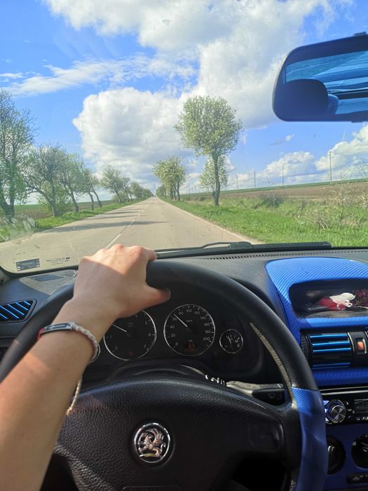 Опел Астра 1.6 Бензин