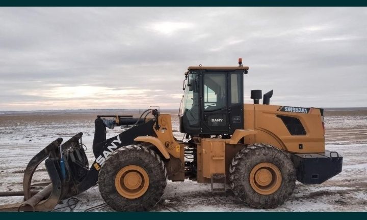 Продам фронтальный погрузщикогрузчик