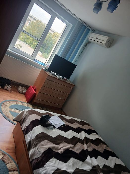 Garsoniera de inchiriat.