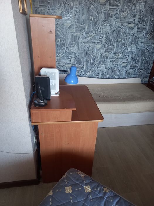 Письменный стол  б/у