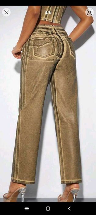 Уникален метален комплект дънки и бюстие