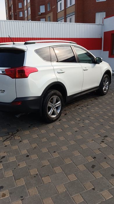 Тайота РАФ4 ,2015