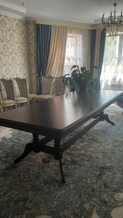 Стол для гостей раскладной