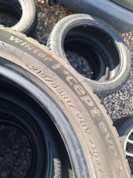Anvelope iarna hankook 215 55 r17 dot 2020