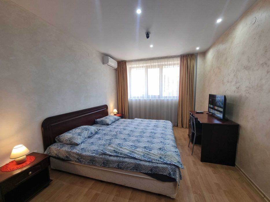 Просторен двустаен апартамент без такса поддръжка в гр. Банско