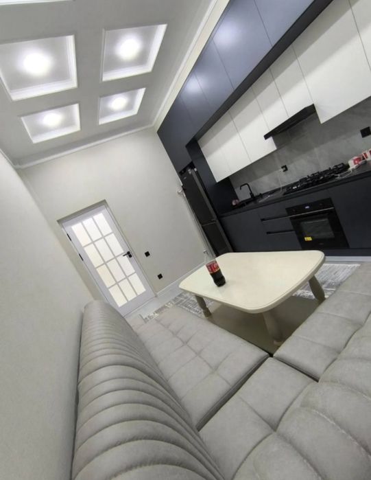 Яккасарой туманида 2 хонали квартира ижарага берилади (қулай жойлашув)