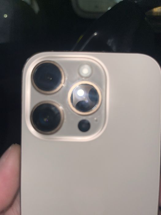 Продам IPhone 16 pro