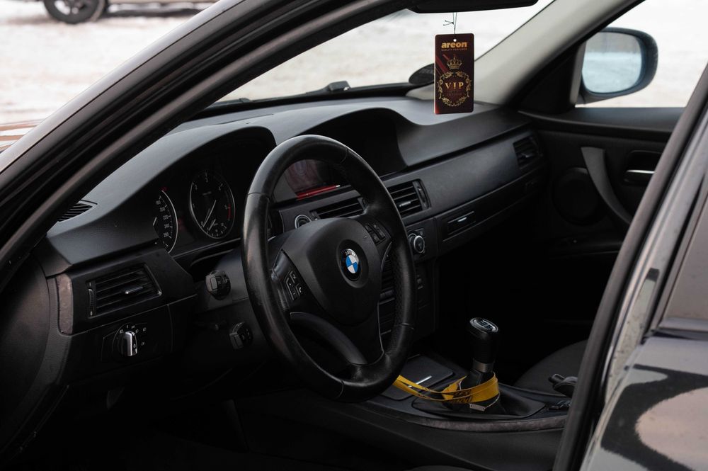 BMW Seria 3 E91 LCI – 2009 | xDrive | Manual | Panoramic