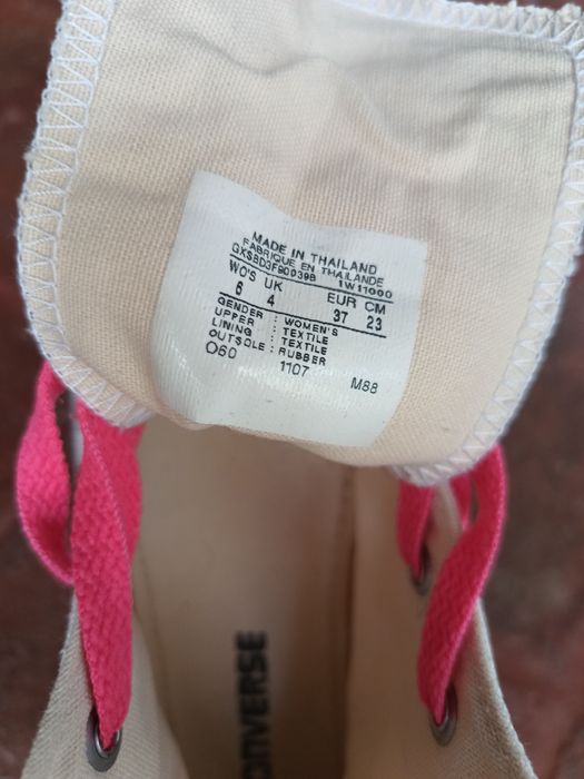 Converse Chuck Taylor 37/Nike Mercurial Pro 35