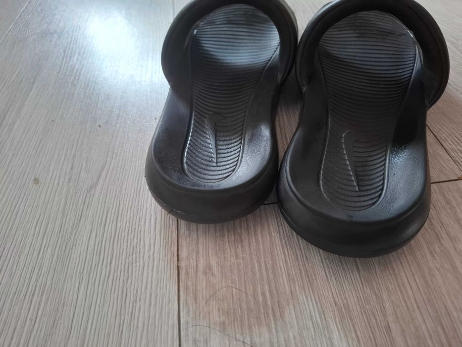 Slapi de barbati Nike