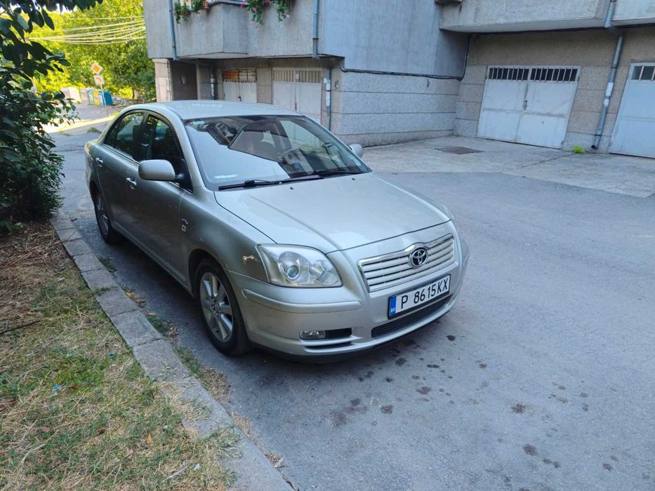 Toyota Avensis 2.0 D-4D 116 кс. СЕДАН / Нов съсъдинител / + Нови Зимни Гуми и 2 к-т Джанти!