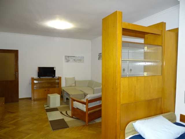 Дава се под наем Тристаен апартамент в София, Център - 90 кв.м за 509.49 € - Снимка #3