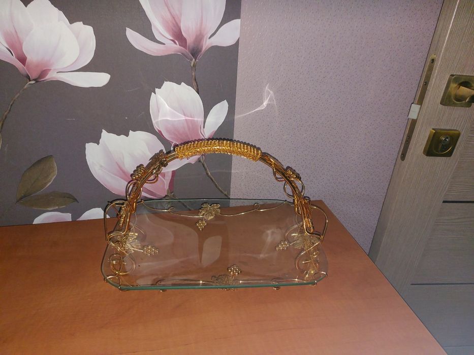 Продам менажницы