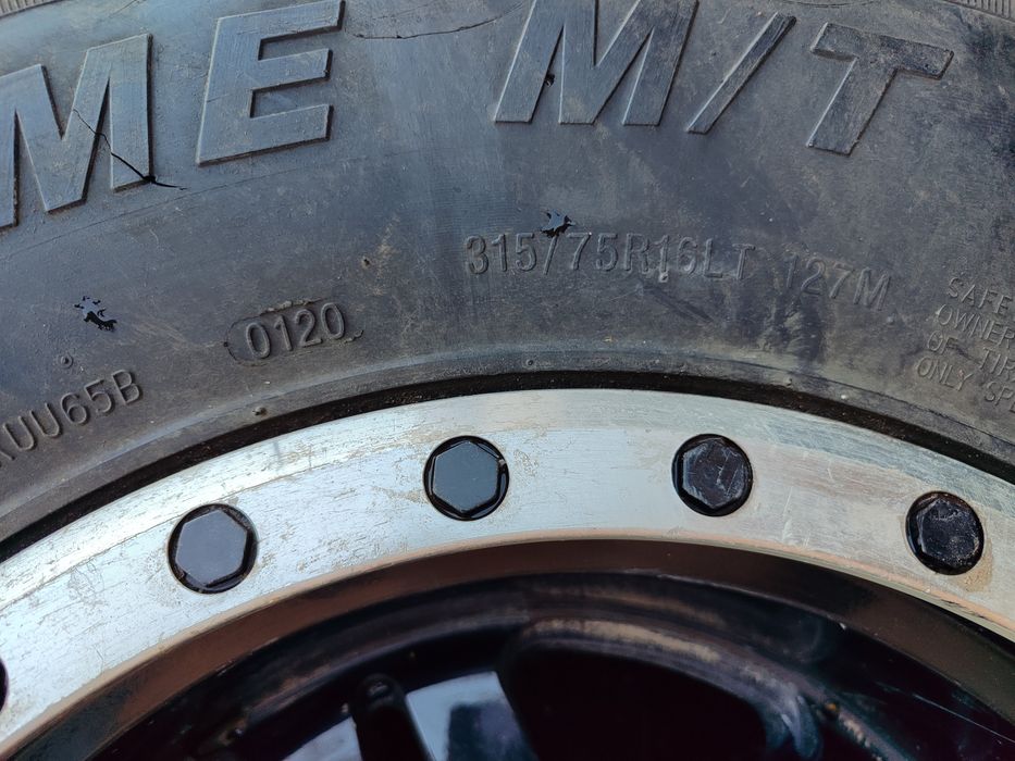 Продам шины с дисками