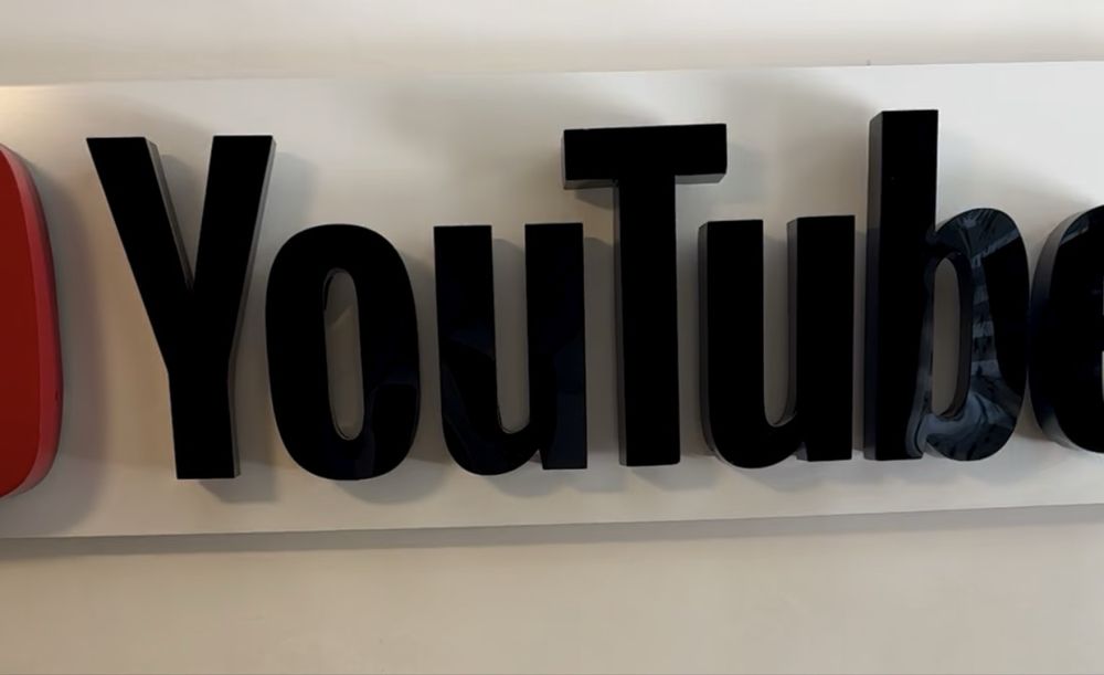 YouTube 3D LED logotipi 165×42
